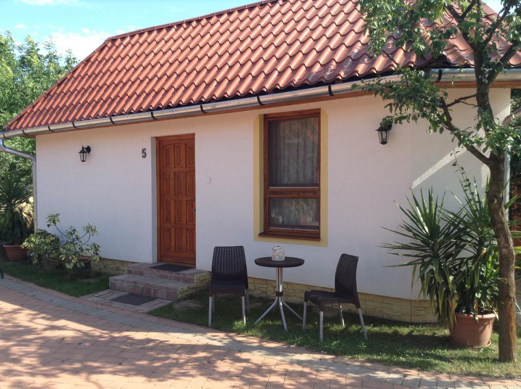 Appartamento Bornemisza Kuria Tiszabecs Esterno foto
