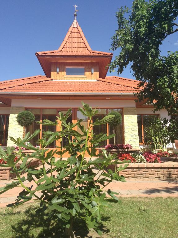 Appartamento Bornemisza Kuria Tiszabecs Esterno foto