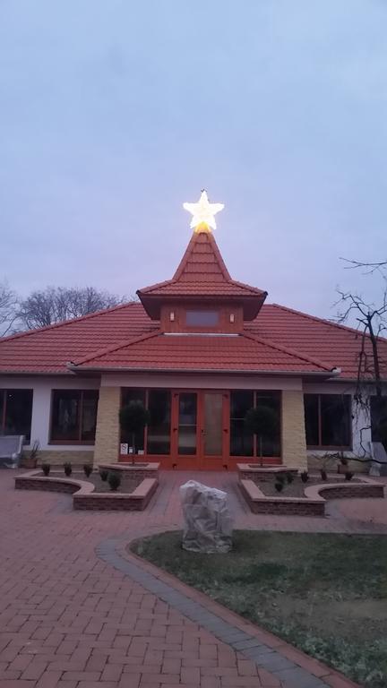Appartamento Bornemisza Kuria Tiszabecs Esterno foto